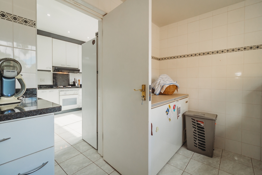 4 Bedroom Property for Sale in Bergsig Western Cape